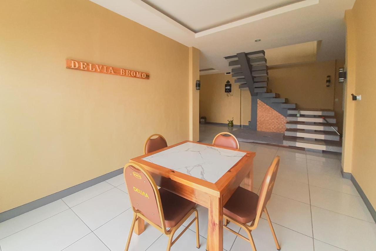 פסורואן Delvia Bromo Homestay Mitra Reddoorz מראה חיצוני תמונה